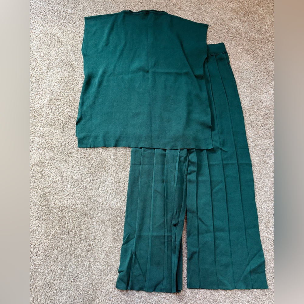 Women’s Knit Sweater Lounge Set - Picture 4 of 8